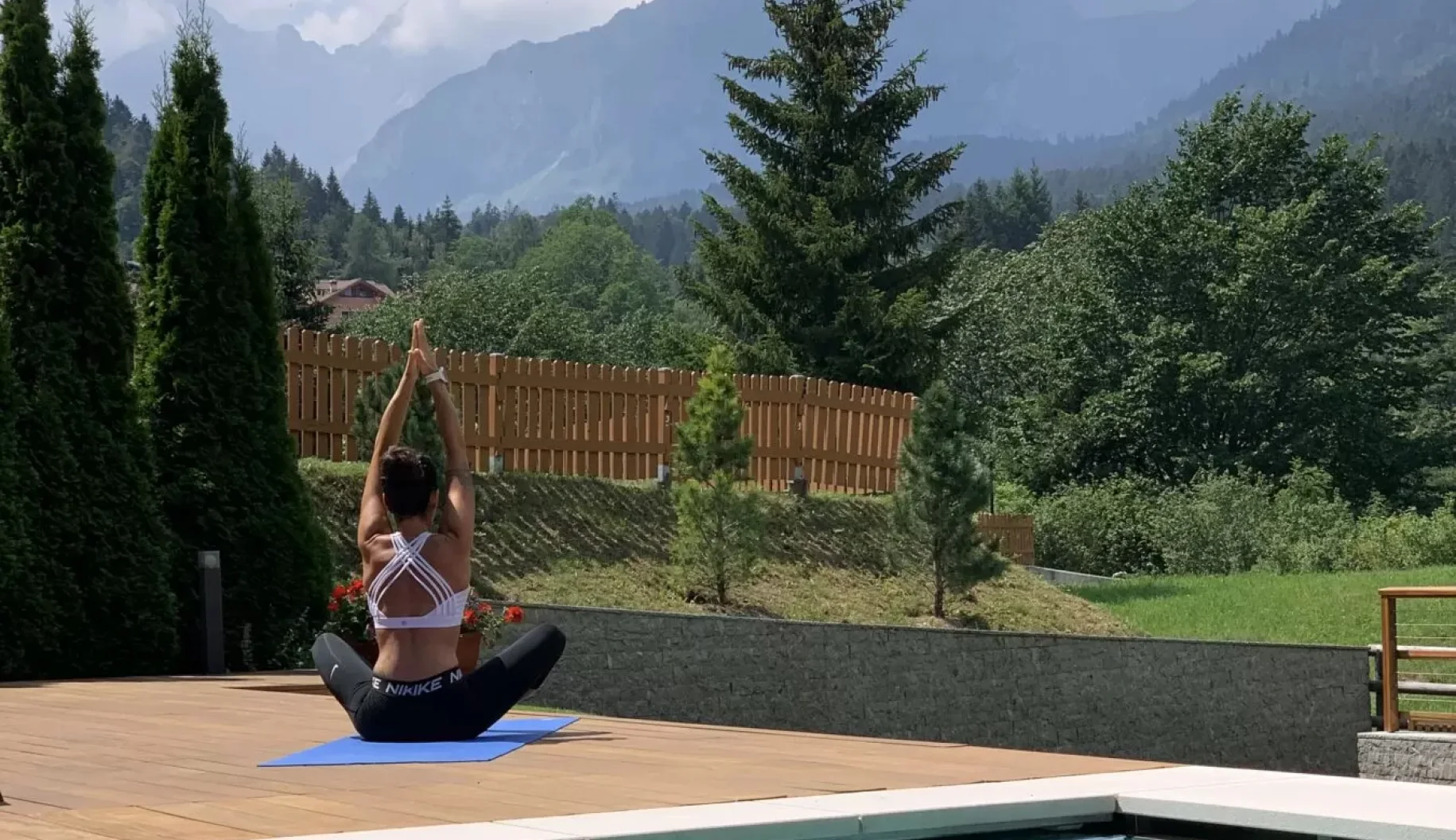 yoga vicino alle dolomiti - andalo